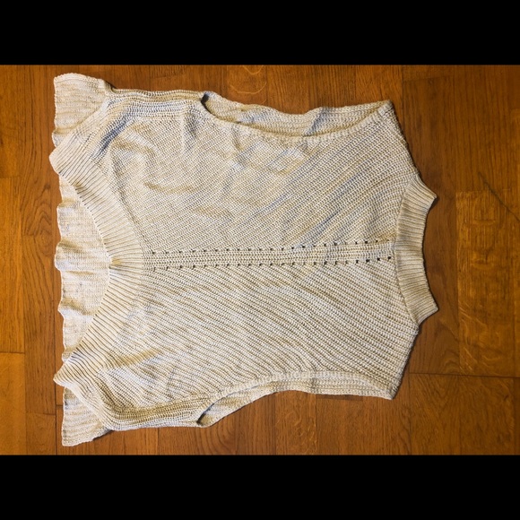 Sleeveless Lightweight Sweater - Picture 1 of 4